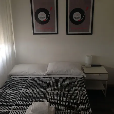 Hotel Radio 2*