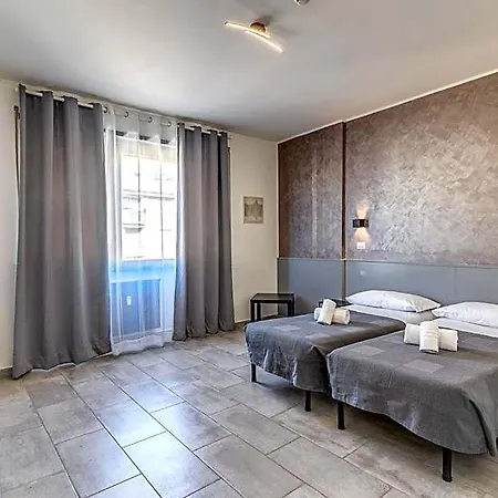 Hotel Radio