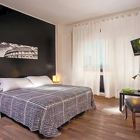 Hotel Radio 2*