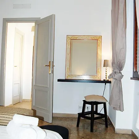 Hotel Radio